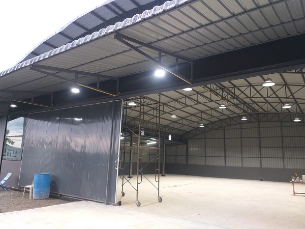  ให้เช่าและขาย โกดังใหม่พร้อมสำนักงาน  ห้องน้ำ2ห้อง บนถนนหทัยราษฎร์ พท.440ตรม