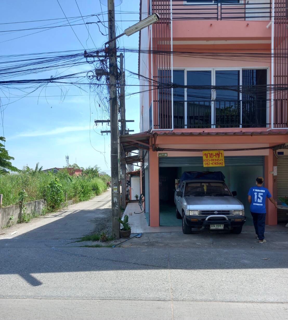 ขาย/เช่า อาคารพาณิชย์ 3 ชั้น เป็นอาคารห้องริม ติดซอย ทำเลดี อ.ศรีราชา จ.ชลบุรี 