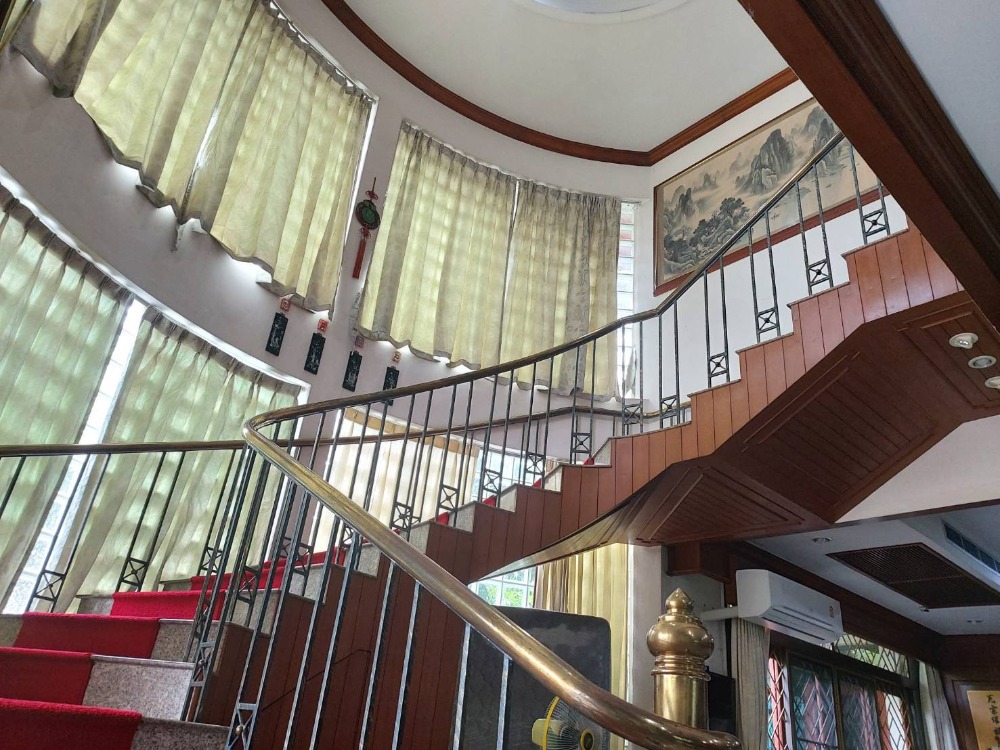 ขายบ้านเดี่ยว2ชั้น หมู่บ้านร่มรื่น เจ้าของทำธุรกิจอสังหาริมทรัพย์ ทำการก่อสร้างเองอย่างดีใช้วัสดุคุณภาพทั้งหมด