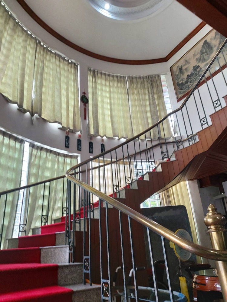 ขายบ้านเดี่ยว2ชั้น หมู่บ้านร่มรื่น เจ้าของทำธุรกิจอสังหาริมทรัพย์ ทำการก่อสร้างเองอย่างดีใช้วัสดุคุณภาพทั้งหมด