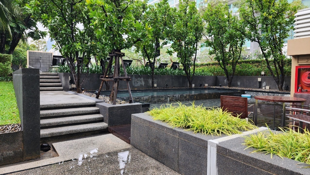 ด่วน  คอนโด THE RIVER ตึก A วิวแม่น้ำเจ้าพระยา ชั้น 7 ห้อง 1 bedroom วิวสะพานกรุงเทพฯทำเลดี