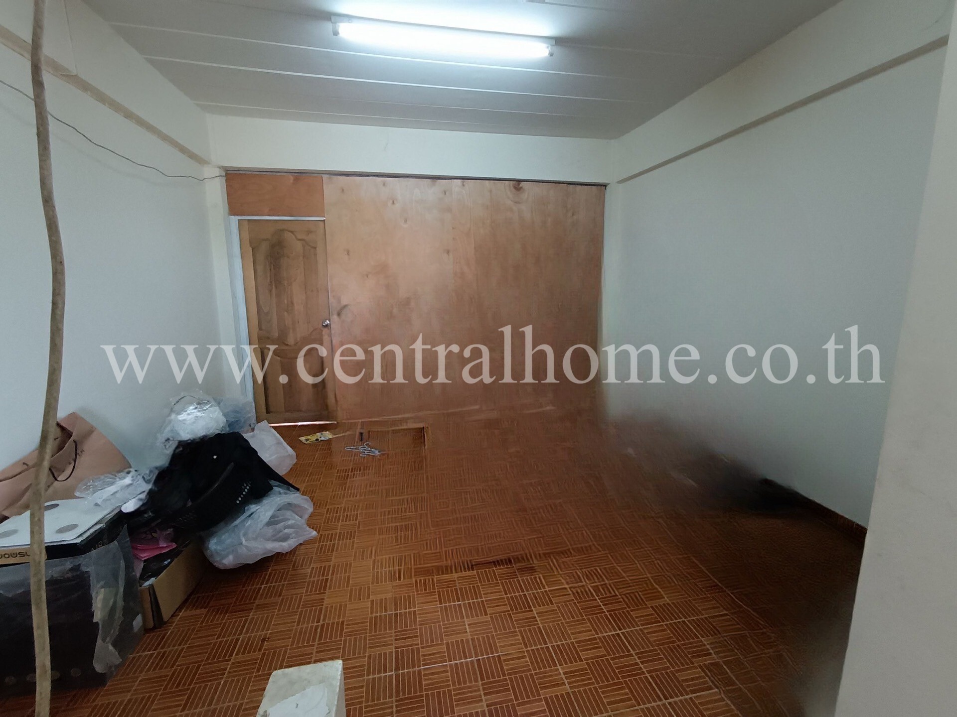 อาคารพาณิชย์ ไทรน้อย ใกล้ ที่ว่าการ อำเภอไทรน้อย