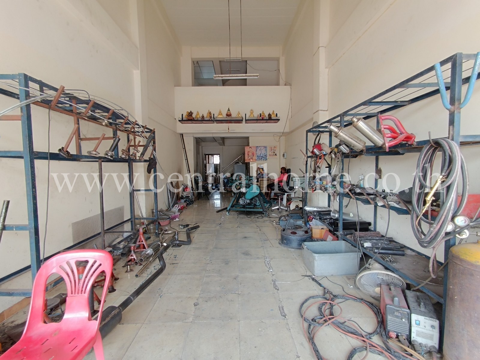 อาคารพาณิชย์ ไทรน้อย ใกล้ ที่ว่าการ อำเภอไทรน้อย