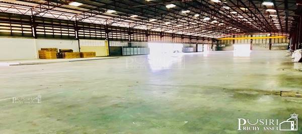 โรงงาน/โชว์รูม เปิดให้เช่าแล้วติดถนนใหญ่ ทำเลดี เป็นจุดเด่น เหมาะ แก่การทำธุรกิจ ริมถนน สายแสงชูโต -KK4813R