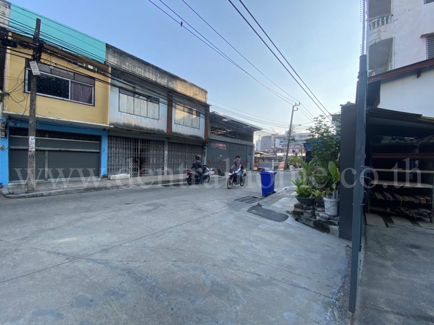 ที่ดิน พร้อมสิ่งปลูกสร้าง ซอยจันทน์ 35 ใจกลางสาทร ใกล้ BTS เซนต์หลุยส์