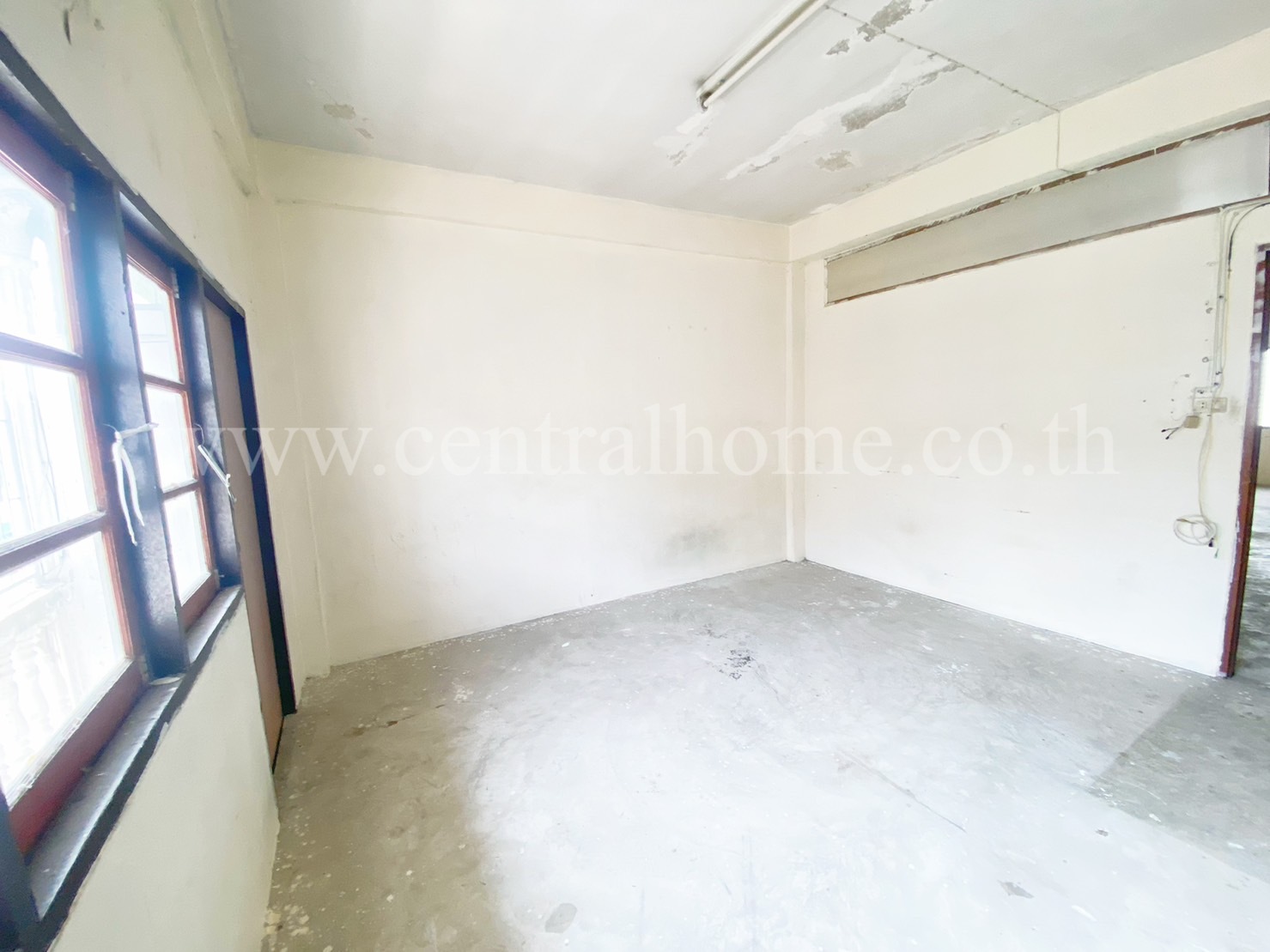 อาคารพาณิชย์ สาทร แกรนด์ วิลล์ สำเพ็ง2