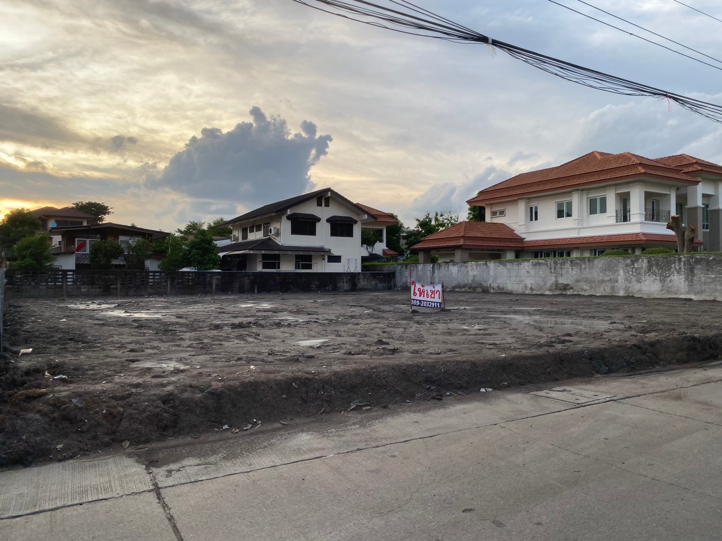 ให้เช่าที่ดินถมแล้ว 223 ตารางวา ซอยแบริ่ง 27 อำเภอเมืองสมุทรปราการ จังหวัดสมุทรปราการ 