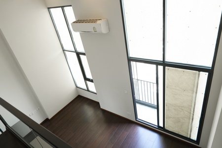 ขายคอนโด ซี เอกมัย C Ekkamai ห้อง Duplex Loft ชั้นสูง  วิวดี ใกล้ BTS ทองหล่อ 