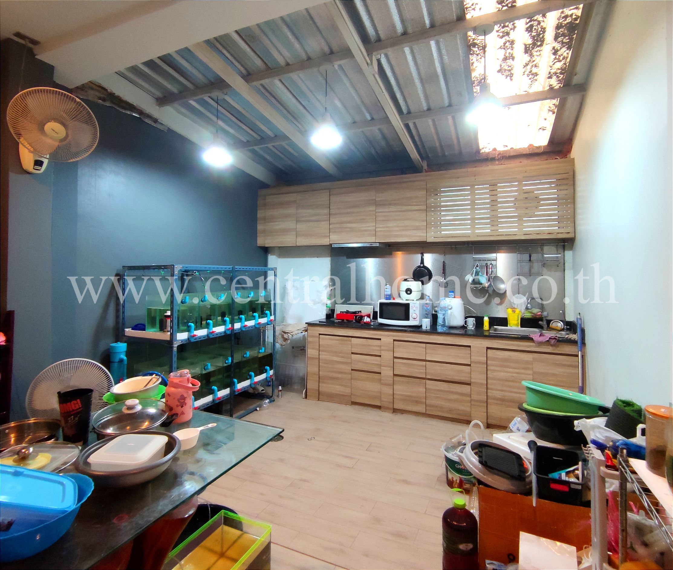 ทาวน์เฮ้าส์ ปริญลักษณ์ แจ่มจันทร์ ราคาถูก