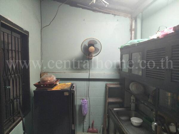 ทาวน์เฮ้าส์ หมู่บ้าน วงศ์ชัยนคร รัตนาธิเบศร์
