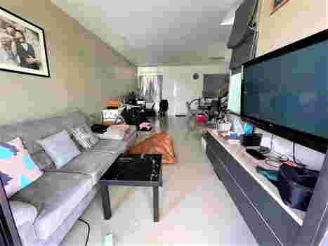 ขาย ทาวน์โฮม 2 ชั้น หมู่บ้าน พลีโน่ รามอินทรา-วงแหวน พื้นที่ 32.5 ตรว. 3 ห้องนอน 2 ห้องน้ำ  หลังมุมมีความเป็นส่วนตัว ตรงข้ามสวน ไม่หันหน้าชนกับบ้านคนอื่น  ต่อเติมหลังคาที่จอดรถและห้องครัวด้านหลังไว้พร้อมมม ทำเลดี ใกล้ทางด่วน