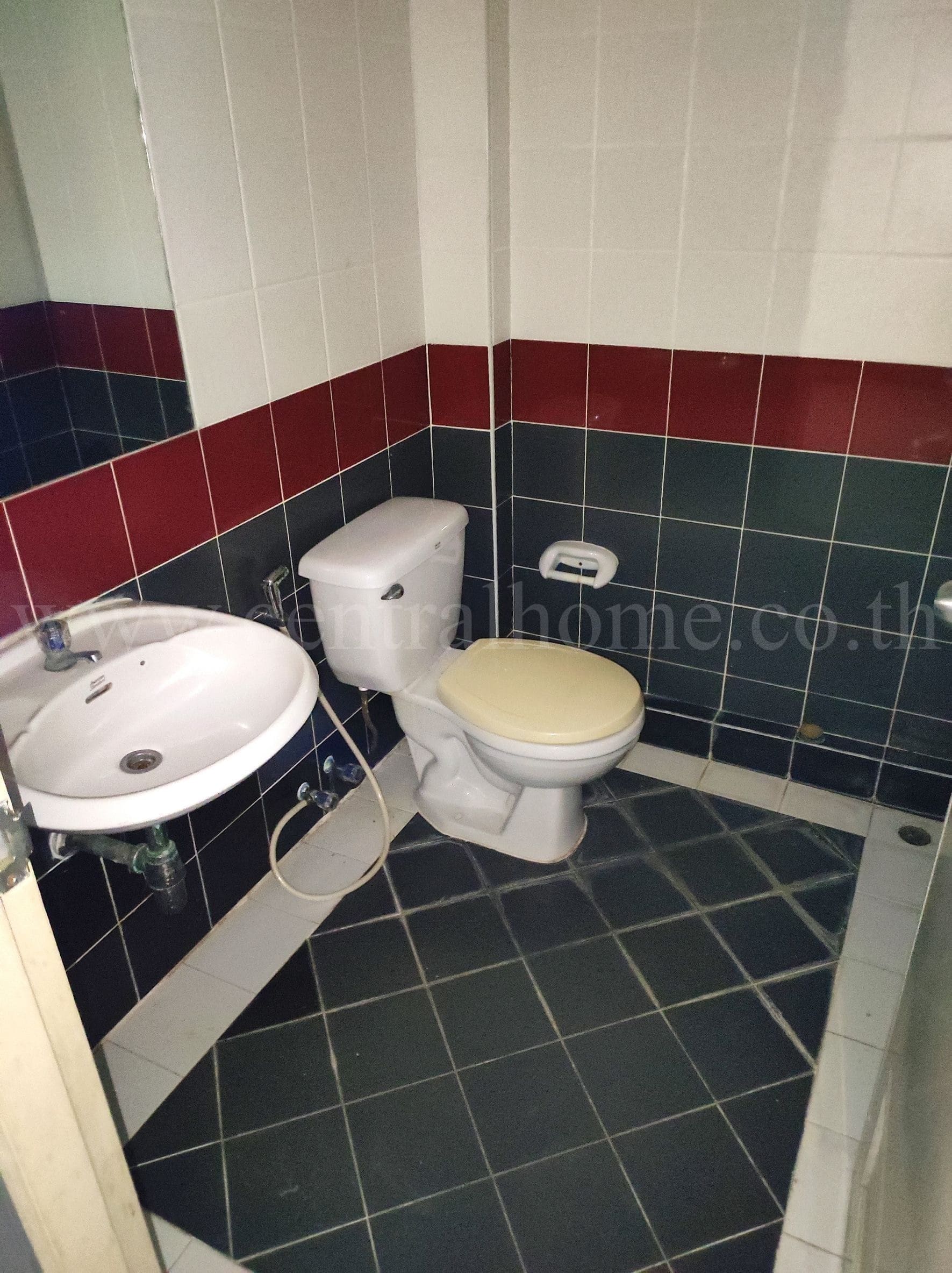 ขายทาวน์เฮ้าส์ สวนพงษ์เพชร 7 ทำเลคลองประปา ติดเมืองทอง