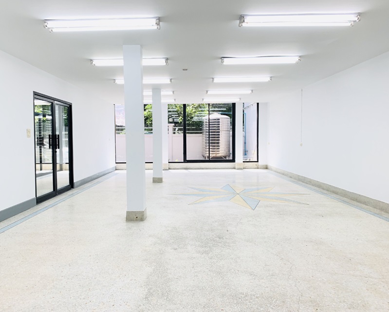 ให้เช่าสำนักงาน 2 ชั้น ขนาด 640 ตรม. บริเวณแจ้งวัฒนะ 14 ทุ่งสองห้อง หลักสี่ ใกล้ศูนย์ราชการ, BTS (ใกล้เสร็จ) เมืองทองธานี และทางด่วน