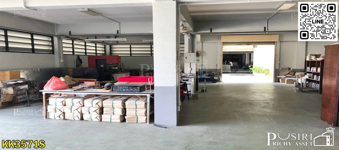 โรงงาน 2 ชั้น 361 วา สภาพใหม่ พื้นที่ใช้สอย 1,200 ตร.ม. สาธารณูปโภคครบ จับจ่ายใช้สอยง่าย ใกล้ ถ.เศรษฐกิจ KK3571S