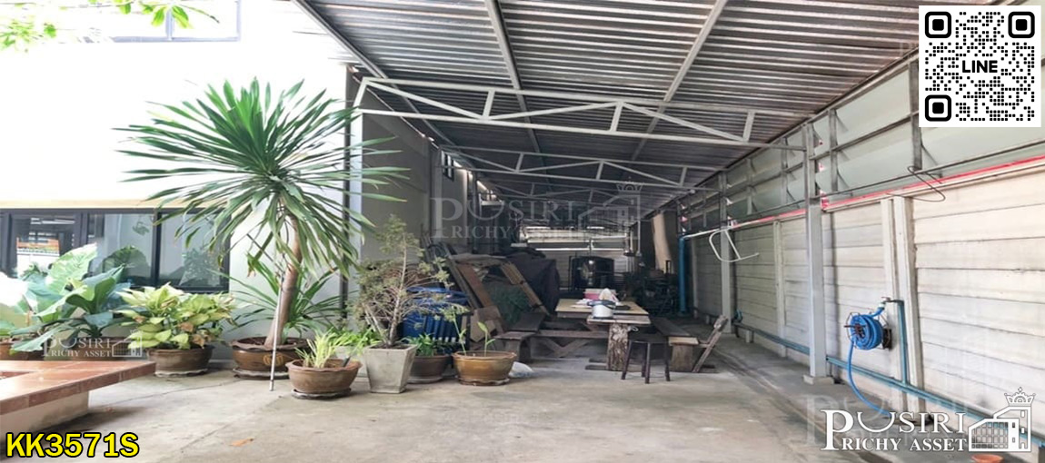 โรงงาน 2 ชั้น 361 วา สภาพใหม่ พื้นที่ใช้สอย 1,200 ตร.ม. สาธารณูปโภคครบ จับจ่ายใช้สอยง่าย ใกล้ ถ.เศรษฐกิจ KK3571S