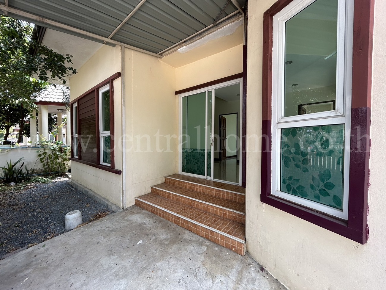 บ้านเดี่ยว หมู่บ้าน ศรีปทุม สามโคก ปทุมธานี (เดอะไพน์ รีสอร์ท)