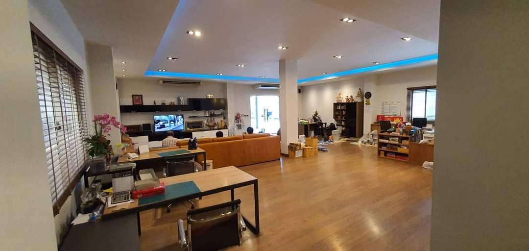 ขายที่ดิน พร้อมอาคารโรงงานเนื้อที่ 6 ไร่ ต.นาดี อ.เมือง จ.สมุทรสาคร