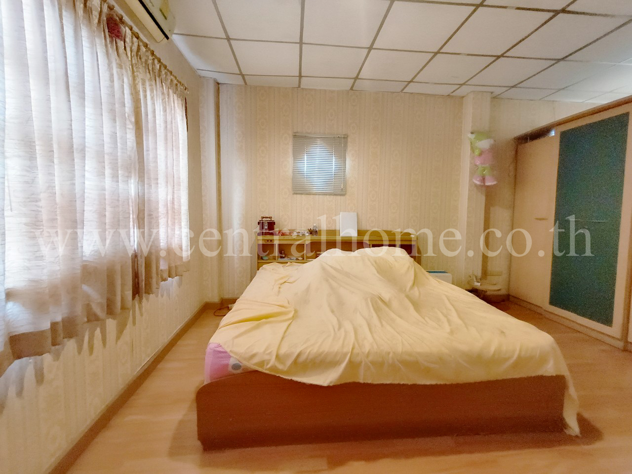 บ้านเดี่ยว หมู่บ้าน วรารมย์ เพชรเกษม 81