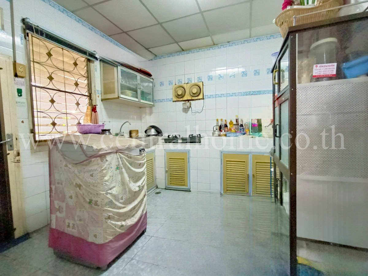 บ้านเดี่ยว หมู่บ้าน วรารมย์ เพชรเกษม 81