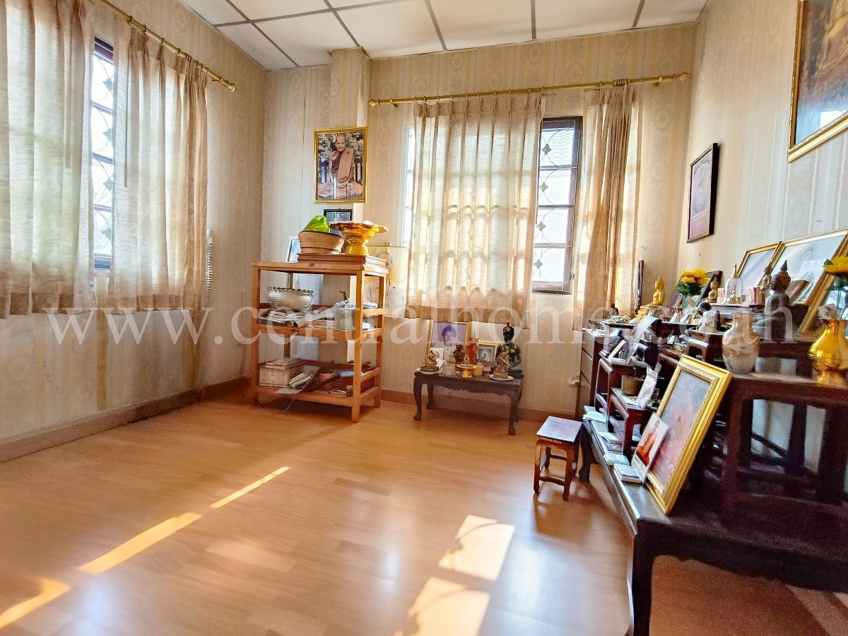 บ้านเดี่ยว หมู่บ้าน วรารมย์ เพชรเกษม 81
