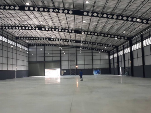 ให้เช่าโกดัง คลังสินค้า โรงงานพร้อมออฟฟิศ ขนาด 1,000 ตารางเมตร ทำเลดีมากติดถนนหทัยราษฏร์ บางชัน คลองสามวา