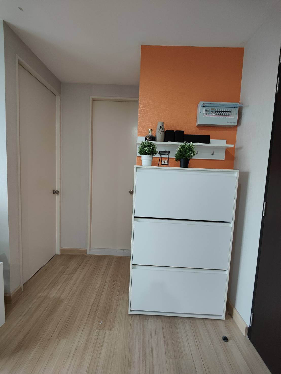 ขายคอนโดเดอะ พาร์คแลนด์ ศรีนครินทร์ เลคไซด์ (พร้อมอยู่) บางพลี สมุทรปราการ