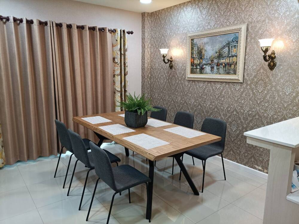 ขายบ้านเดี่ยว หมู่บ้านเบญญาภาปลวกแดง เฟอร์นิเจอร์ครบ พร้อมเข้าอยู่ สุดยอดทำเล  ในปลวกแดง