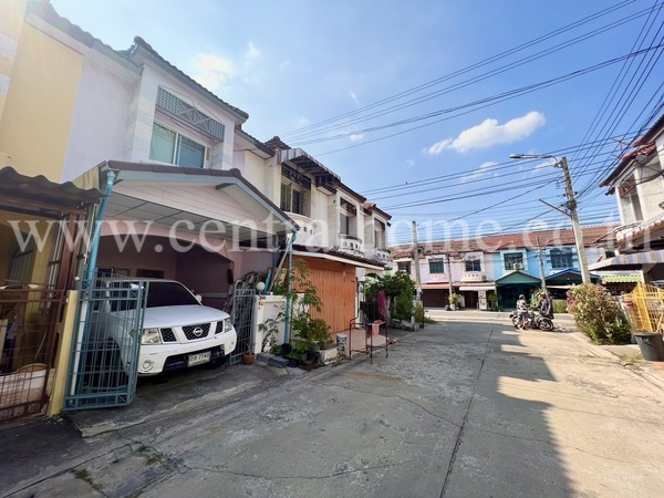 ทาวน์เฮ้าส์ ปิยวรารมย์ 3 บ้านกล้วย - ไทรน้อย