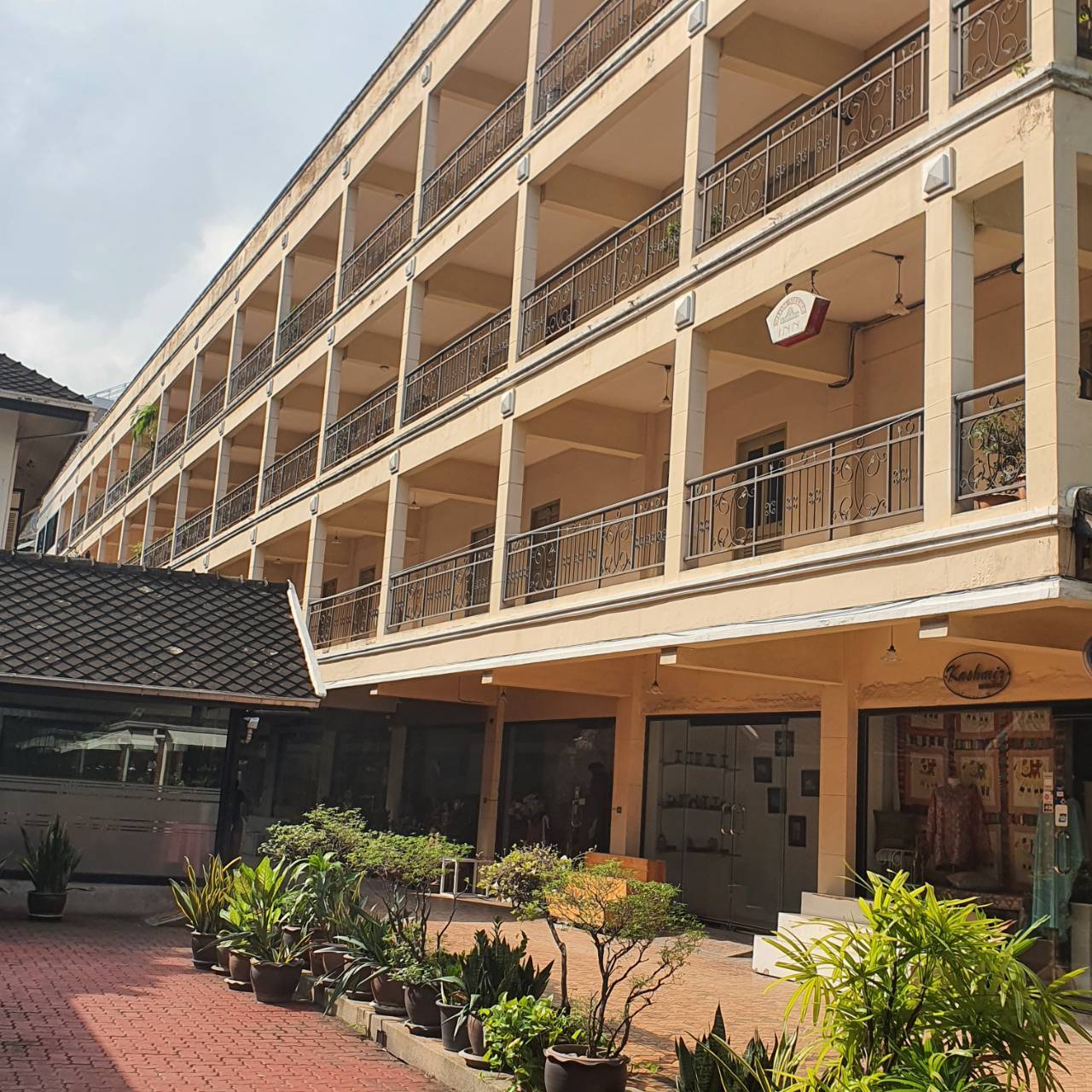 ขายกิจการ สีลมวิลเลท เนื้อที่ 3ไร่ 3งาน 76ตารางวา ย่านสีลม จ.กรุงเทพฯ