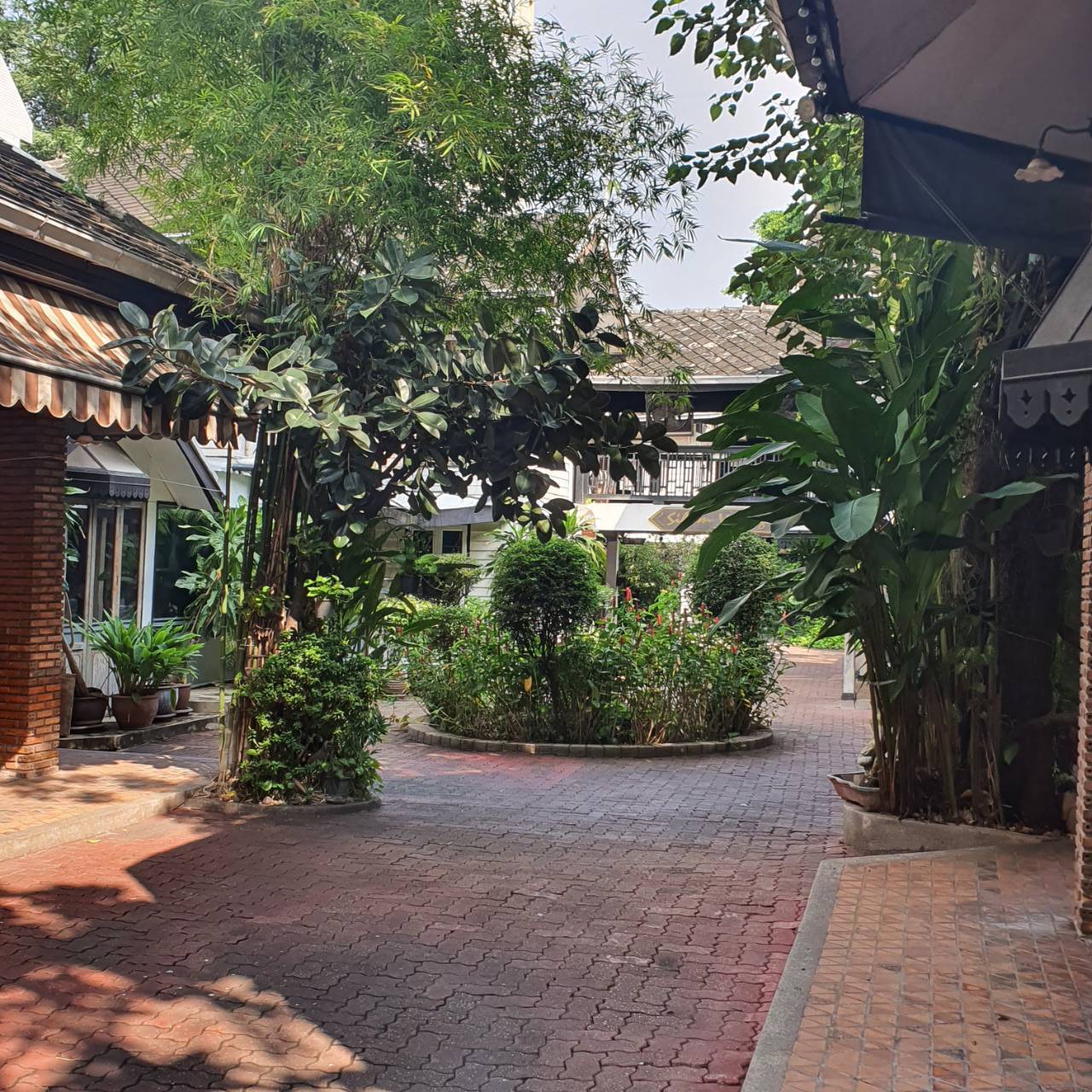 ขายกิจการ สีลมวิลเลท เนื้อที่ 3ไร่ 3งาน 76ตารางวา ย่านสีลม จ.กรุงเทพฯ