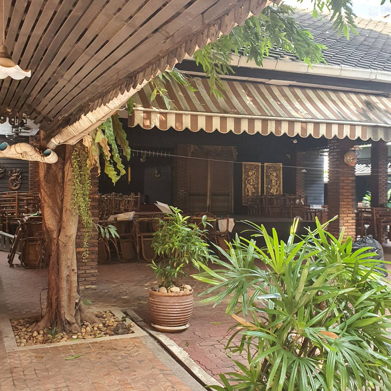 ขายกิจการ สีลมวิลเลท เนื้อที่ 3ไร่ 3งาน 76ตารางวา ย่านสีลม จ.กรุงเทพฯ