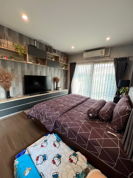 ขายบ้านเดี่ยว (หลังมุม ) ดีไลท์ แอทซีน วัชรพล-จตุโชติ พร้อมเฟอร์นิเจอร์