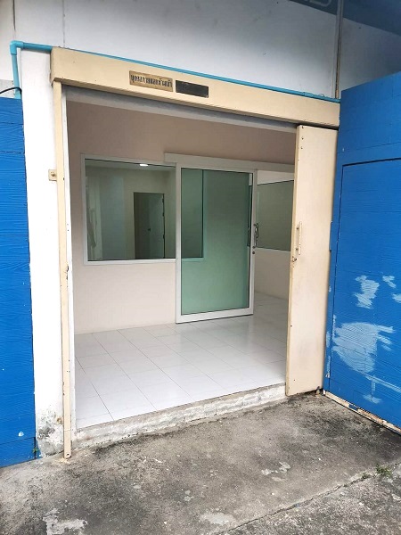 ให้เช่า​ อาคารโกดังเก็บของพร้อมออฟฟิส​  ใกล้ สภานีรถไฟฟ้า​ Bts  รัชโยธิน​100 เมตร สถานที่สามารถเป็นโกดังเก็บของพร้อมออฟฟิส​  อยู่ในซอยพหลโยธิน  