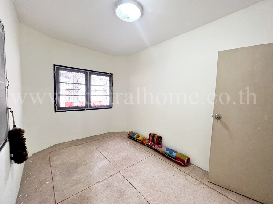 บ้านแฝด หมู่บ้าน มหามงคล บางแวก - พุทธมณฑล สาย 2 รีโนเวทแล้ว