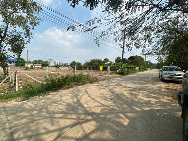 ขายที่ดินเปล่าถมแล้ว ในเมืองเอกซอย 4/9 บูรพา 2 ตำบลหลักหก อำเภอเมืองปทุมธานี จังหวัดปทุมธานี