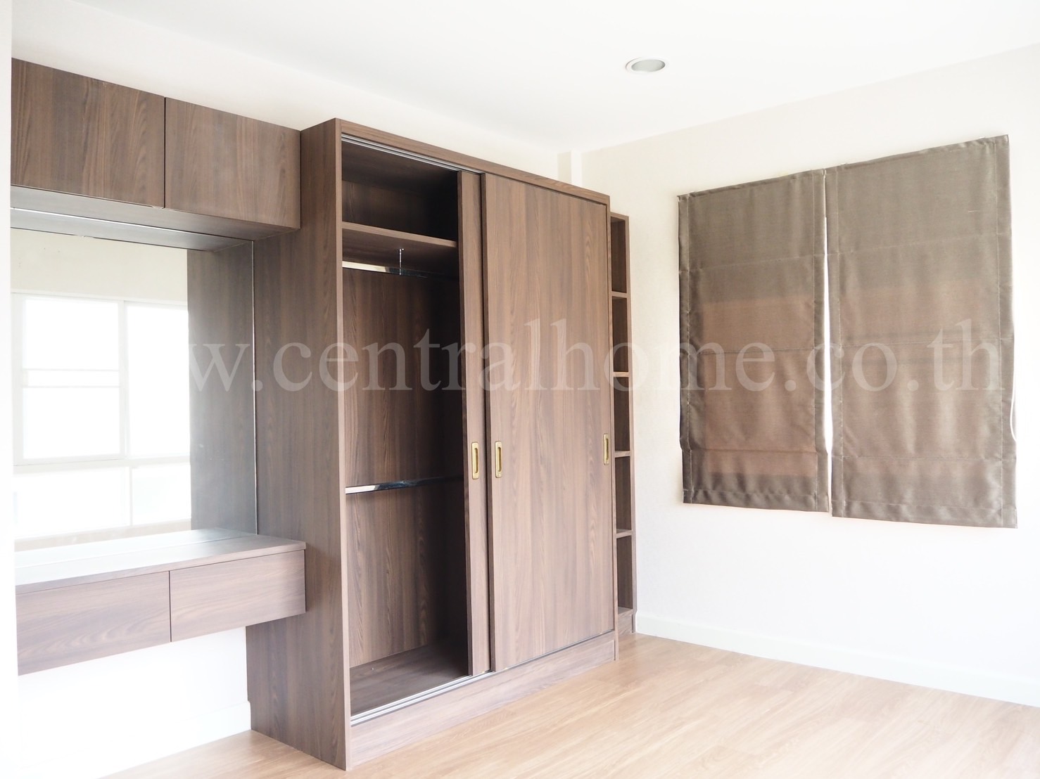 บ้านเดี่ยว บางกอก บูเลอวาร์ด ปิ่นเกล้า - เพชรเกษม หลังริม