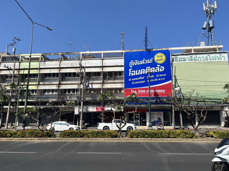 ขายห้องแถว 2 คูหา 4 ชั้น ทำเลดี อยู่ในตัวเมืองเพชรบุรี จังหวัด เพชรบุรี(เจ้าของขายเอง)