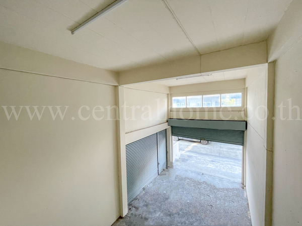 ตึกแถว ห้องริม 17 ตร.ว ถนนเรวดี ซอย 21 น นทบุรี