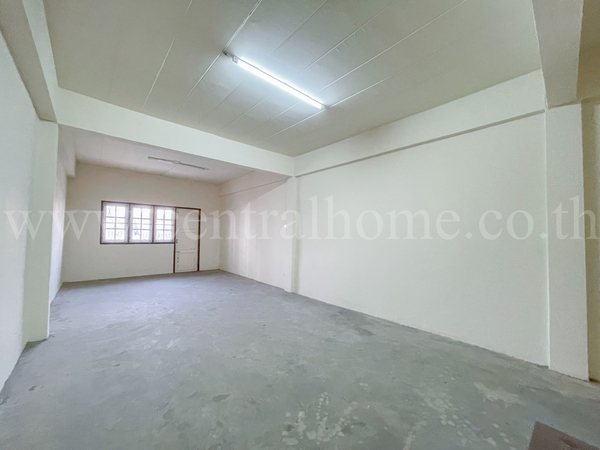 ตึกแถว ห้องริม 17 ตร.ว ถนนเรวดี ซอย 21 น นทบุรี