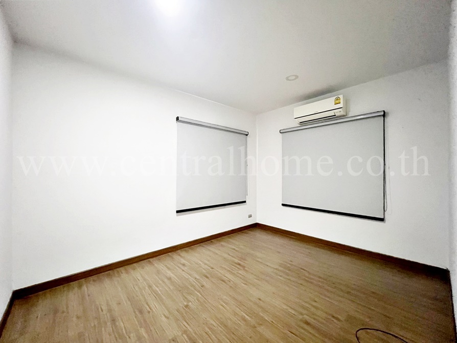 บ้านเดี่ยว หมู่บ้าน มณีรินทร์ ไพรเวซี่ ศรีราชา