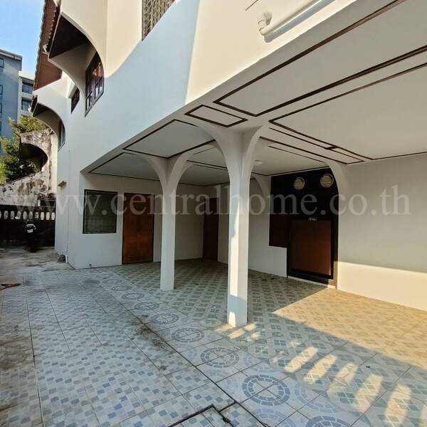 บ้านเดี่ยว นาคนิวาส ซอย 42 ลาดพร้าว