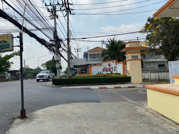 ขายบ้านเดี่ยว 2 ชั้น หมู่บ้านภัสสร 2 หลังใหญ่ ( คลองสาม คลองหลวง ) ตำบลคลองสาม อำเภอคลองหลวง จังหวัดปทุมธานี