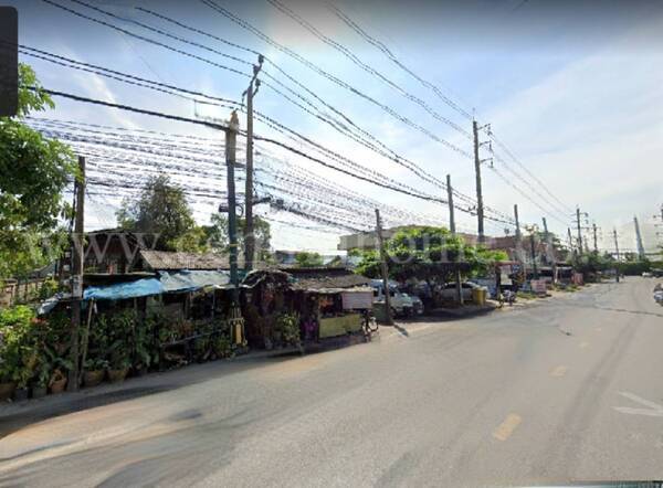ที่ดินแปลงสวย 238.5 ตร.วา ติดถนน ทำเลโรงงาน
