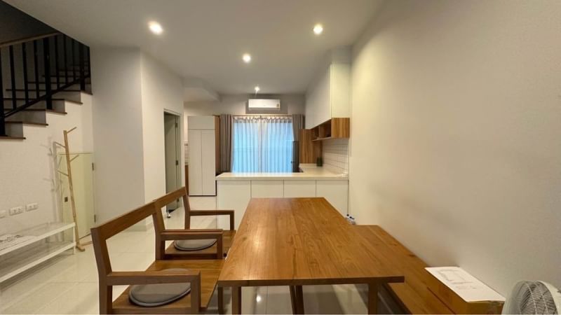 MBB70 ทาวน์โฮม 3 ชั้น บ้านกลางเมือง บางนา-วงแหวน