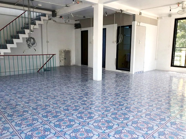 ขายด่วน อาคารพาณิชย์ 4ชั้นครึ่ง 37ตรว ย่านบางลำภู ล้อมรอบไปด้วย  โรงแรม ร้านอาหาร ย่านนักท่องเที่ยว หน้ากว้าง 9เมตร ลึก 12เมตร 