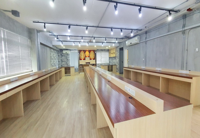 ให้เช่าออฟฟิศโครงการวิชั่น บิสิเนส พาร์ค วัชรพล ชั้น 6