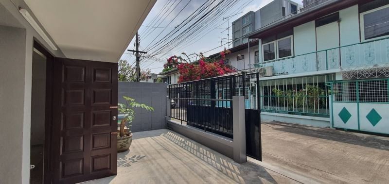 MBB79 ขาย ทาวน์เฮ้าส 2 ชั้น ลาดพร้าว 113