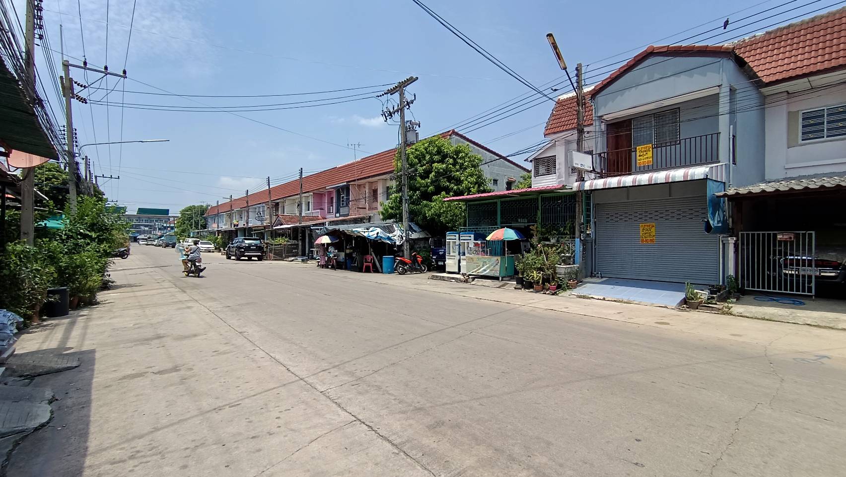 ขายบ้าน 2 ชั้น หมู่บ้านจุฑาภัทร ย่านวัดบ่อทอง ตำบลคูขวาง อำเภอลาดหลุมแก้ว จังหวัดปทุมธานี