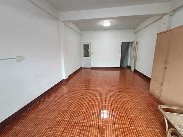 ขายอาคารพาณิชย์ 3ชั้น ครึ่ง พร้อมผู้เช่า  เหมาะกับการอยู่อาศัยและประกอบธุรกิจ สมุทรสาคร