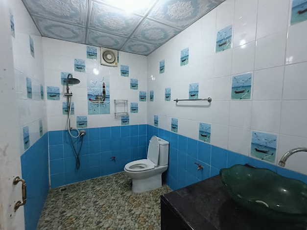 ขายอาคารพาณิชย์ 3ชั้น ครึ่ง พร้อมผู้เช่า  เหมาะกับการอยู่อาศัยและประกอบธุรกิจ สมุทรสาคร